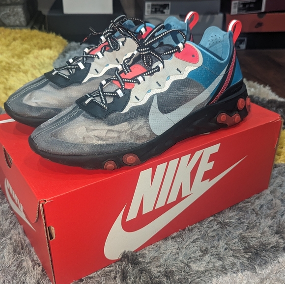 NIKE REACT ELEMENT 87 BLUE CHILL SOLAR RED w/Receipt! - Picture 5 of 9